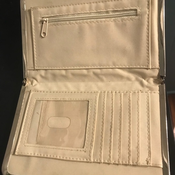 Wallet - Picture 2 of 4